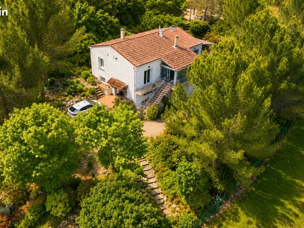 Villa 6 pièces 120 m²
