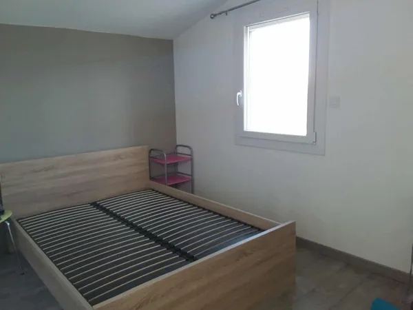 Chambre de 22m2 à louer sur Saint-Estève