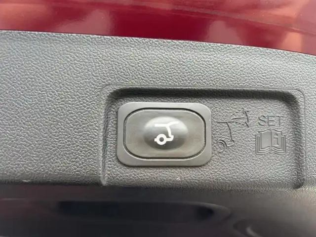 Ford Puma 1.0 flexifuel 125ch s&amp;s mhev st-line x vivid ruby edition — photo 24