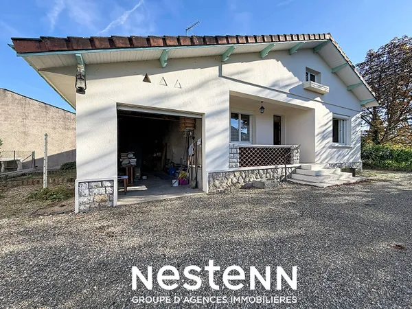 Maison 65m² plain pieds, 2 chambres, garage et jardin à vendre à Aiguillon