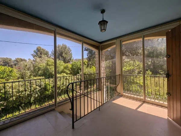 Villa 6 pièces 145 m²