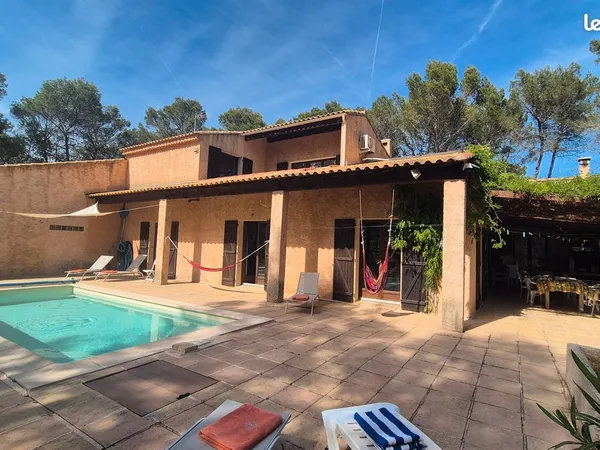 Villa meublée avec piscine 4 chambres