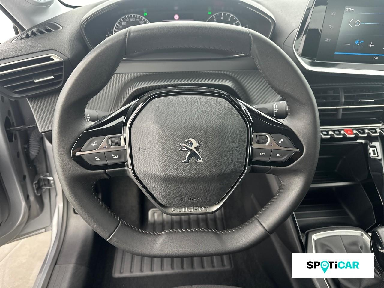 Peugeot 208 1.2 puretech 75ch s&s active pack — photo 12