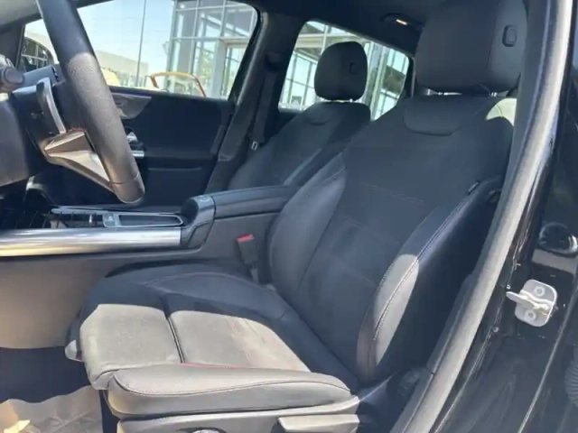 Mercedes Classe B 200 d amg line — photo 18