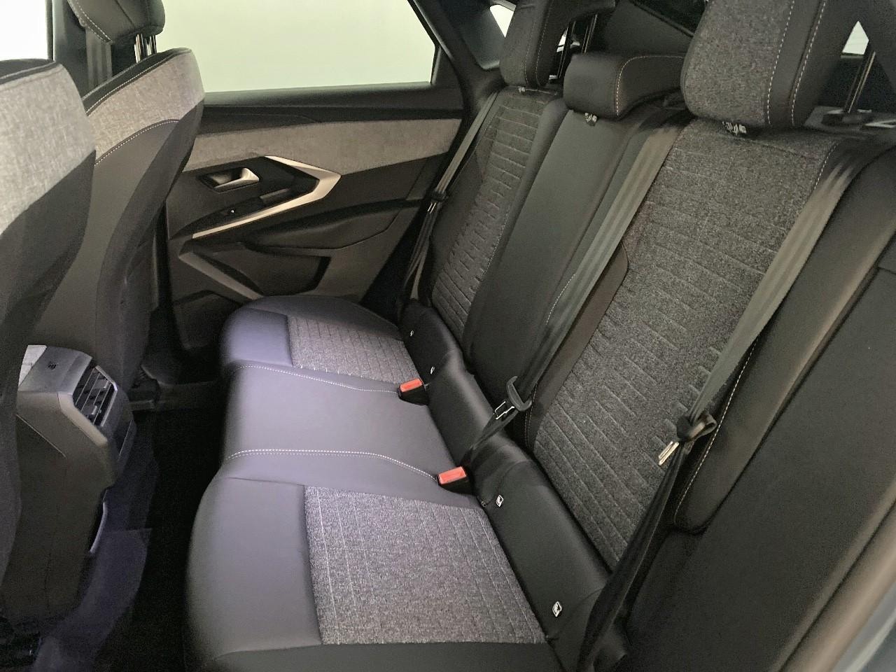 Peugeot 3008 hybrid 145 e-dcs6 allure — photo 10