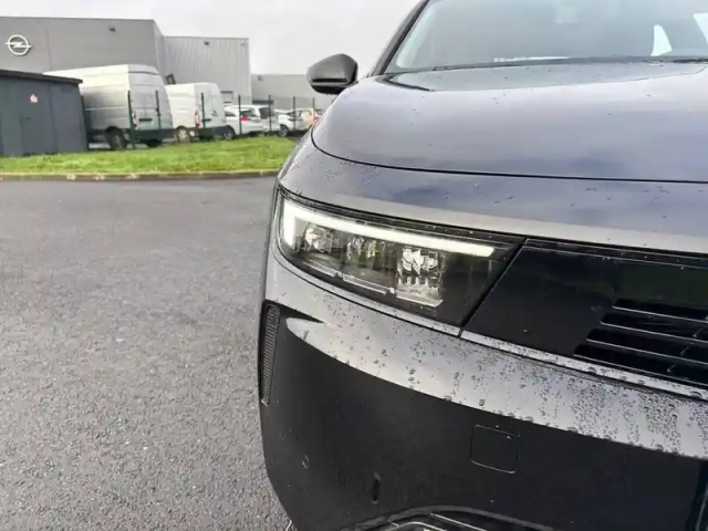 Opel Astra 1.2 turbo 130 ch bva8 — photo 26