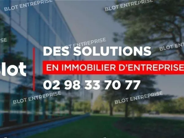 À LOUER - LOCAL D'ACTIVITES - 454 m² - LANDIVISIAU