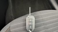 Peugeot 208 1.2 PureTech 100ch S&S Active Pack — photo 16
