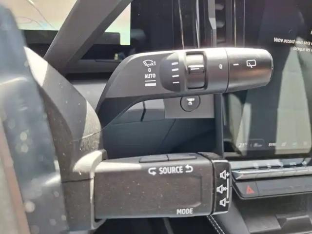 Renault Megane e-tech ev60 220 ch super charge — photo 89