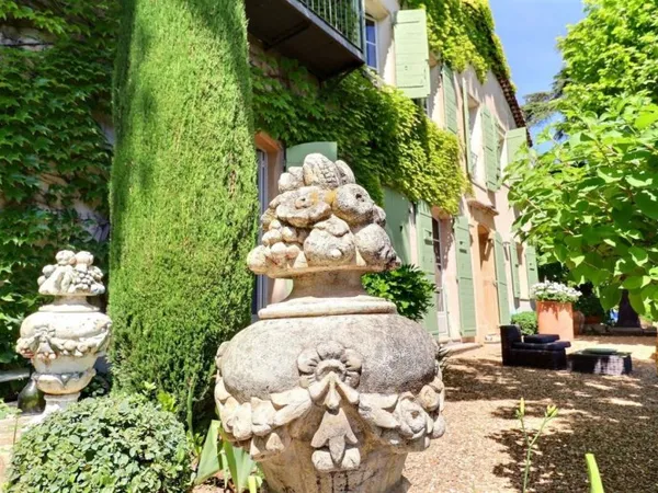 Aix-en-Provence - Centre | Deux bastides | Vue exceptionnelle