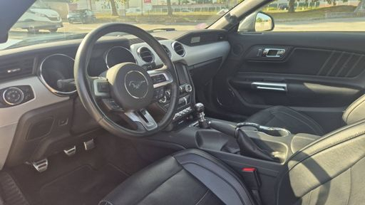Ford Mustang 5.0 V8 421 - Gt Fastback – 2016 – 130115 km – Essence – Boîte Manuelle — photo 16