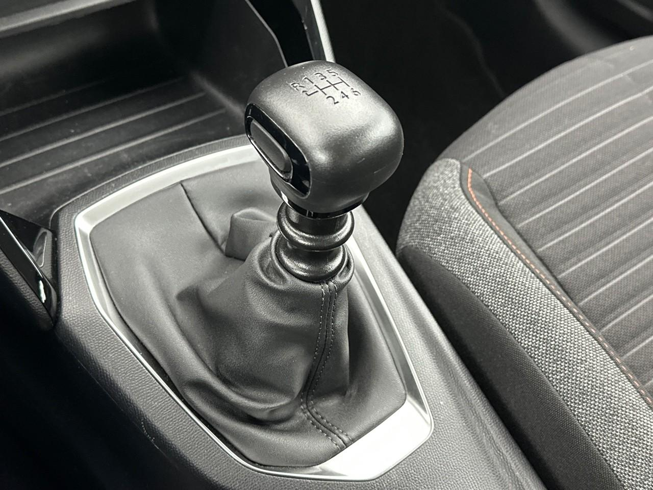 Peugeot 208 puretech 100 s&s bvm6 active pack — photo 29