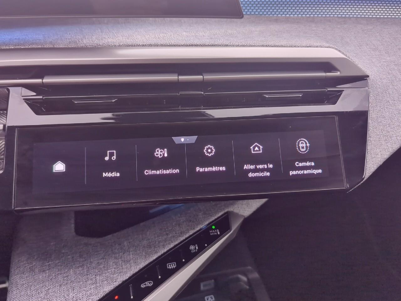 Peugeot 3008 hybrid 145 e-dcs6 gt — photo 24