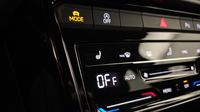 Volkswagen T-Roc 2.0 TDI 150ch R-Line DSG7 — photo 27