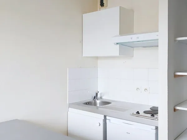Studio 1 pièce 19 m²
