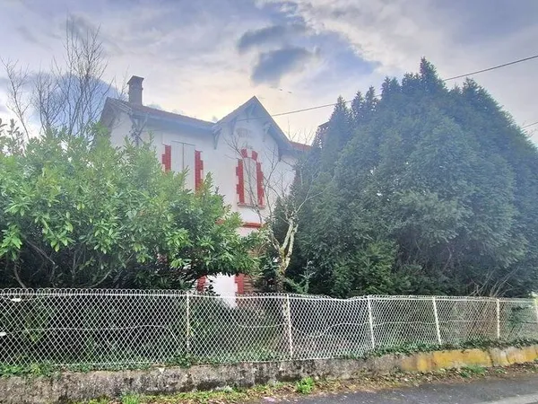 Maison 9 pièces 180 m²