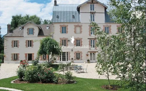 Maison 30 pièces 918 m²