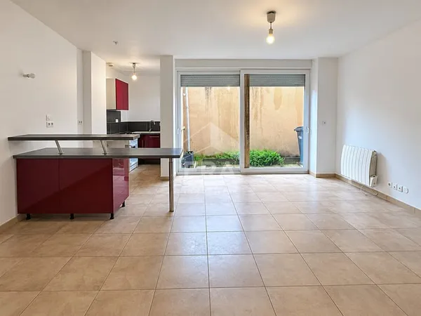 A Étaples centre-ville - Appartement de plain-pied, 1 chambre et cour extérieure