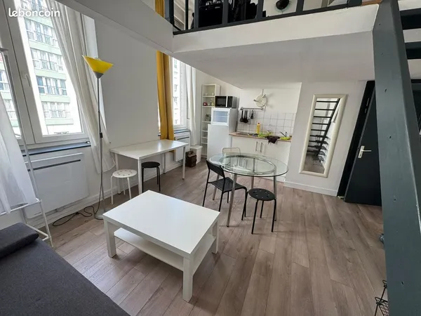 LILLE Vauban / Catho - Studio meublé 15m² + Mezzanine - TOUT COMPRIS (Eau, Élec, Internet)