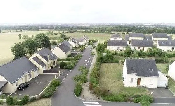 Terrain 281 m²