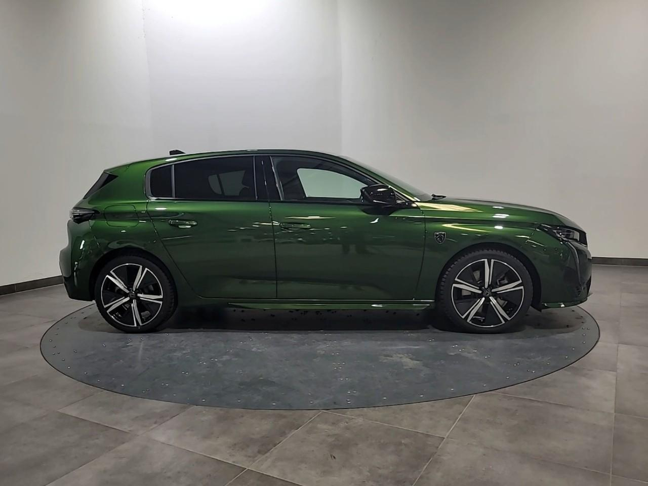 Peugeot 308 phev 225 e-eat8 gt — photo 6