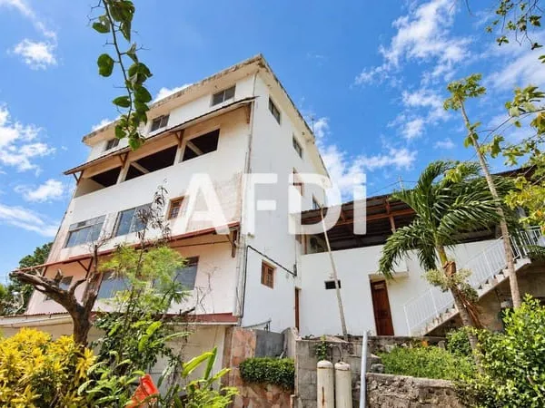 Maison 15 pièces 454 m²