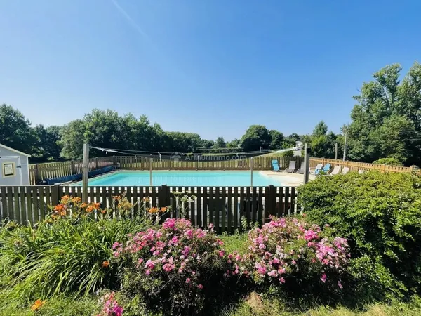 Hôtel 20 pièces 570 m²