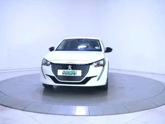 Peugeot 208 electrique 50 kwh 136ch — photo 36