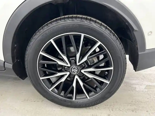 Toyota C-Hr pro hybride 122h — photo 50
