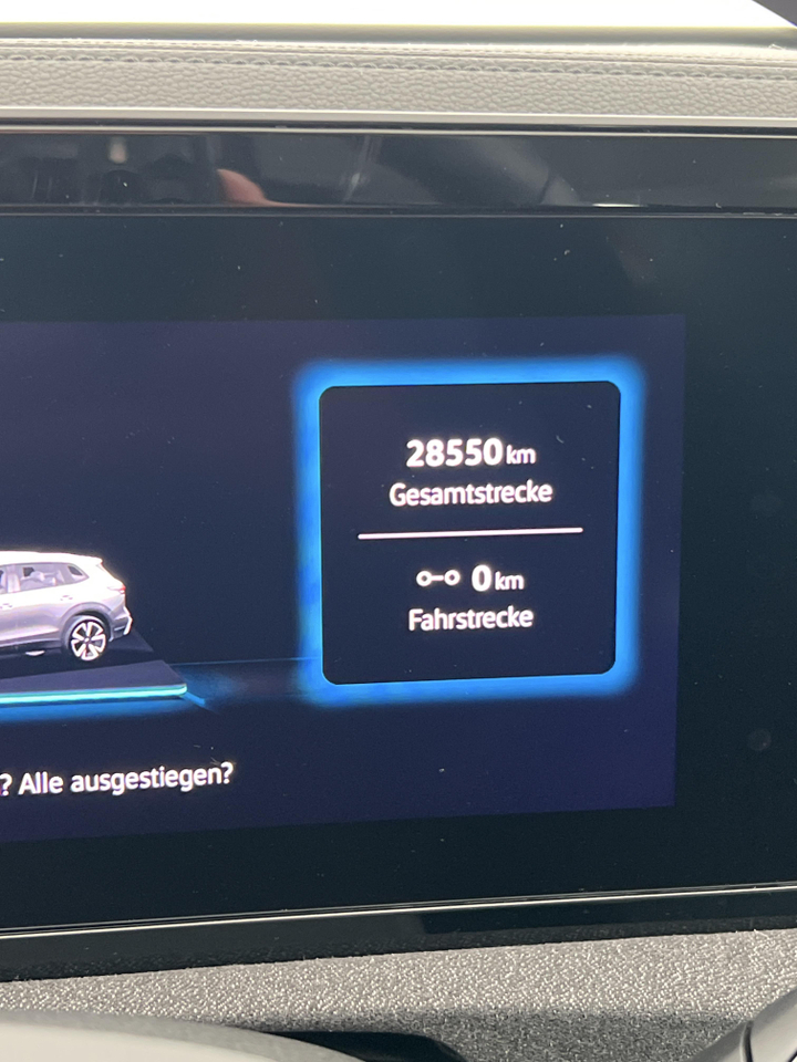 Volkswagen Tiguan — photo 52