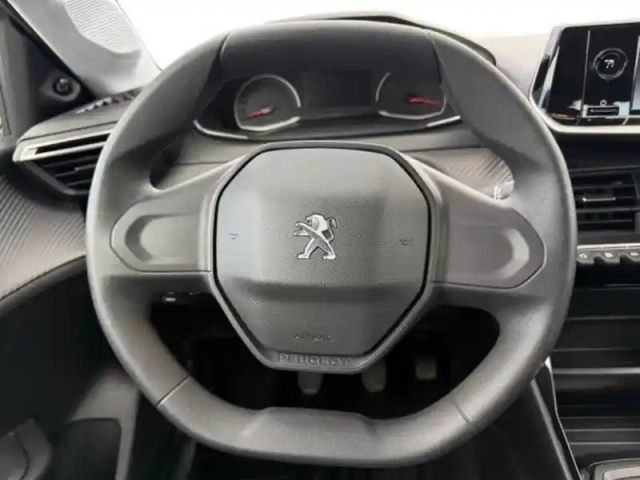 Peugeot 208 1.2 puretech 75ch s&amp;s like — photo 12