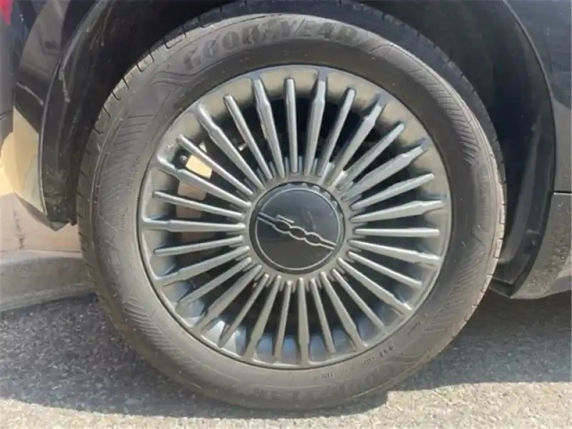 Fiat 500 e 118 ch — photo 9