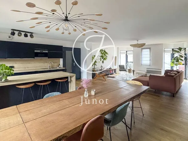 Appartement 4 pièces 148 m²