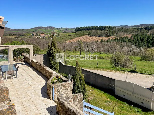 Maison 4 pièces 164 m²