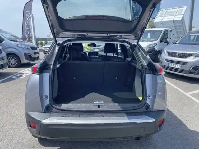 Peugeot 2008 puretech 100 s&amp;s bvm6 — photo 6