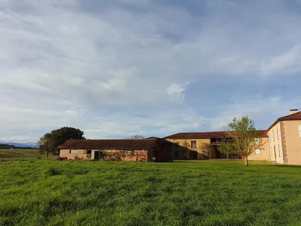 Ancien ferme avec vue imprenable sur les Pyrénées