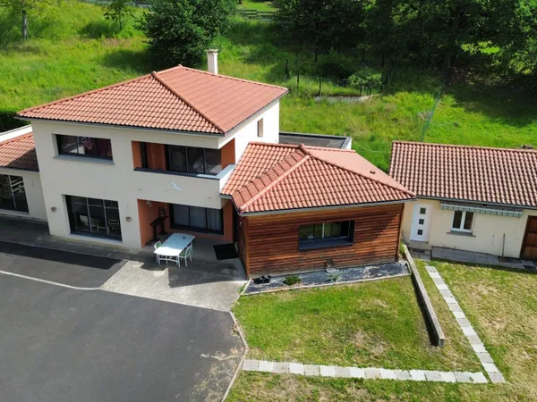Maison 6 pièces 200 m²