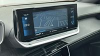Peugeot 2008 1.2 PureTech 130ch S&S GT — photo 13