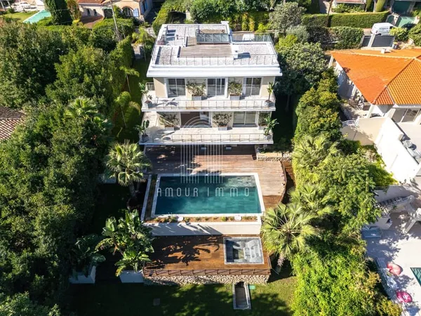 Villa contemporaine - CAP D'ANTIBES
