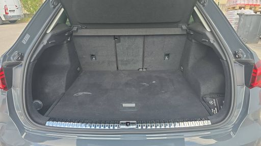 Audi Q3 2.0 TDI 150  S-Tronic7 - Design Luxe – 2020 – 137653 km – Diesel – Boîte Automatique — photo 33