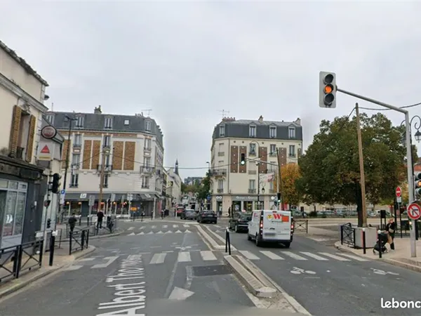 Boutique 56 m² CHAMPIGNY SUR MARNE
