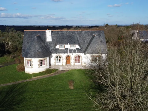 Maison 10 pièces 230 m²