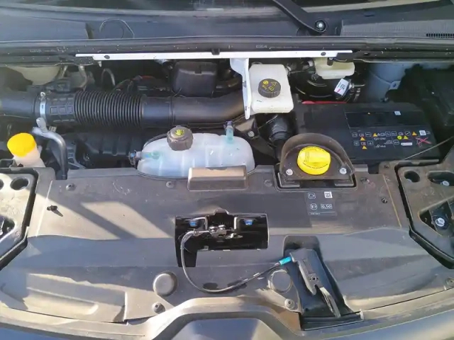 Renault Trafic ca l2h1 3t blue dci 170 auto — photo 26