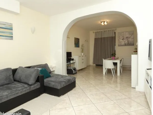 Maison semi bourgeoise