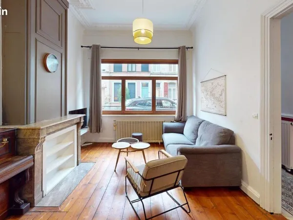 Appartement 5 pièces 12 m²