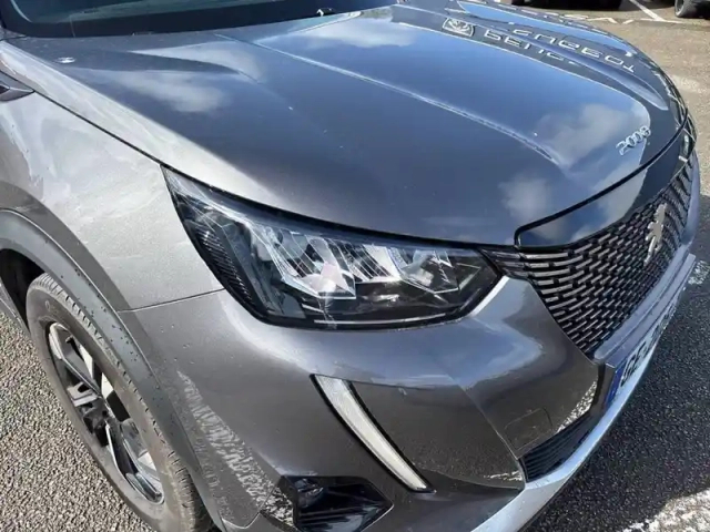 Peugeot 2008 puretech 130 s&amp;s eat8 — photo 16