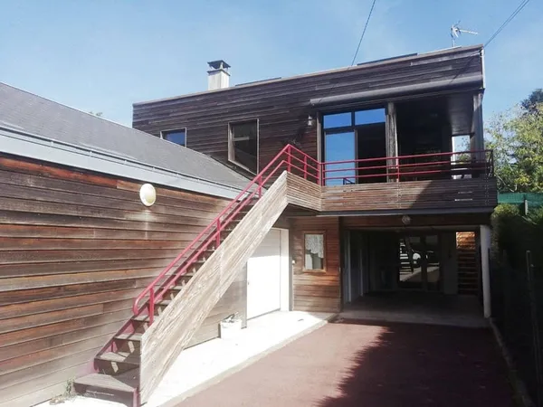 Maison 5 pièces 161 m²