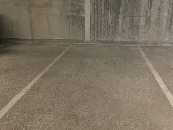 1 place de parking souterrain