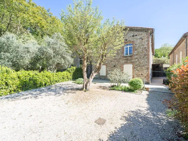 Maison 3 pièces 137 m²