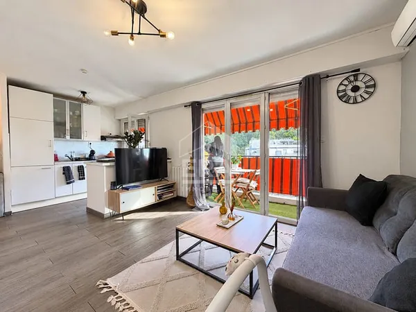 CAGNES-SUR-MER ? VAL FLEURI | STUDIO 30 m2 LUMINEUX AVEC BALCON ET VUE DÉGAGÉE